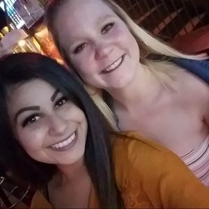 Meet your Posher, Cleo